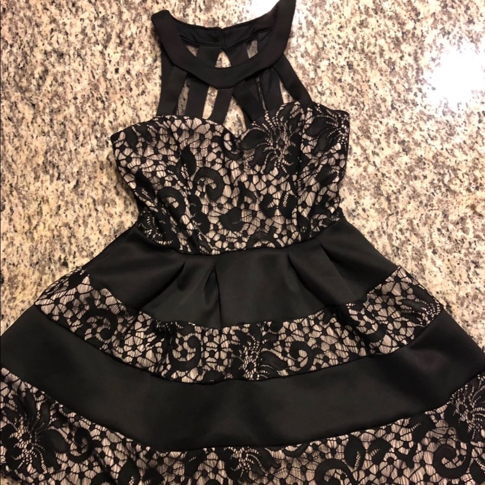 Super cute lace dress